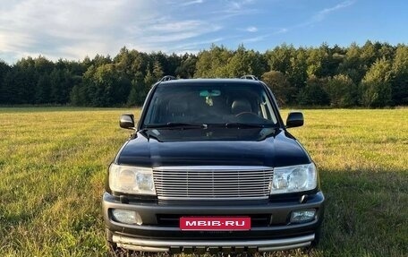 Toyota Land Cruiser 100 рестайлинг 2, 2007 год, 2 690 000 рублей, 1 фотография