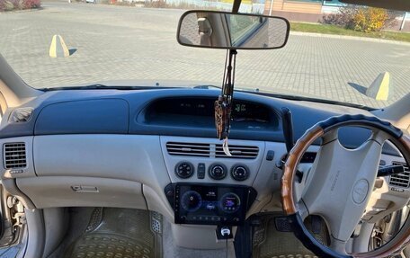 Toyota Vista V30, 1998 год, 750 000 рублей, 12 фотография