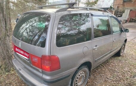 SEAT Alhambra II рестайлинг, 2005 год, 475 000 рублей, 3 фотография