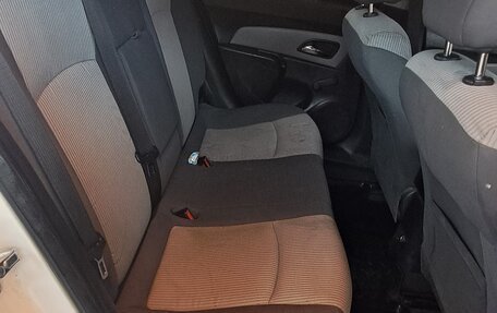 Chevrolet Cruze II, 2011 год, 510 000 рублей, 6 фотография