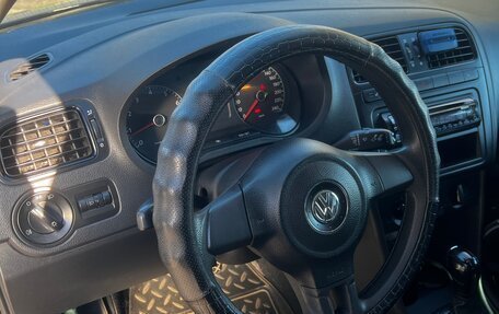 Volkswagen Polo VI (EU Market), 2011 год, 630 000 рублей, 10 фотография