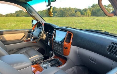 Toyota Land Cruiser 100 рестайлинг 2, 2007 год, 2 690 000 рублей, 3 фотография