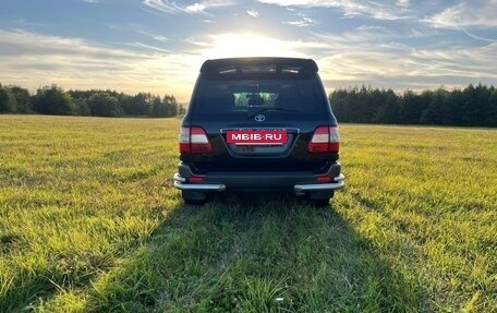 Toyota Land Cruiser 100 рестайлинг 2, 2007 год, 2 690 000 рублей, 2 фотография