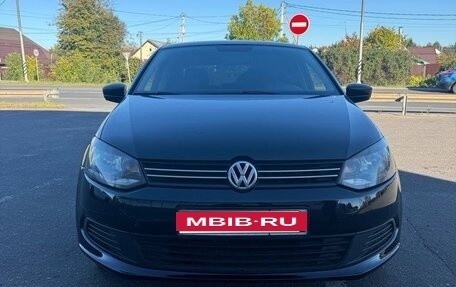 Volkswagen Polo VI (EU Market), 2011 год, 630 000 рублей, 2 фотография