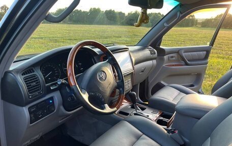 Toyota Land Cruiser 100 рестайлинг 2, 2007 год, 2 690 000 рублей, 5 фотография