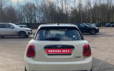 MINI Hatch, 2020 год, 2 250 000 рублей, 6 фотография