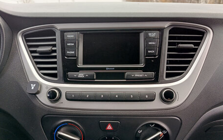 Hyundai Solaris II рестайлинг, 2017 год, 1 119 000 рублей, 15 фотография