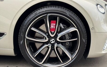 Bentley Continental GT III, 2019 год, 20 450 000 рублей, 13 фотография