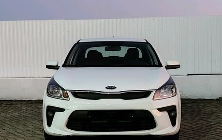 KIA Rio IV, 2018 год, 1 370 000 рублей, 8 фотография