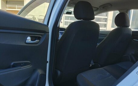 KIA Rio IV, 2018 год, 1 370 000 рублей, 11 фотография