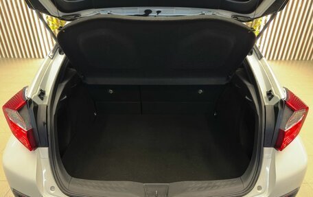 Toyota C-HR I рестайлинг, 2020 год, 2 650 000 рублей, 6 фотография