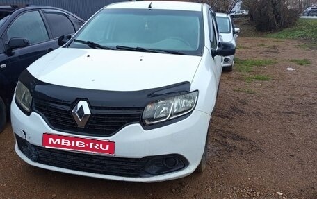 Renault Logan II, 2015 год, 350 000 рублей, 1 фотография