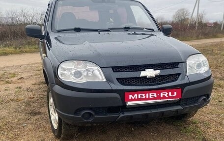Chevrolet Niva I рестайлинг, 2012 год, 480 000 рублей, 4 фотография