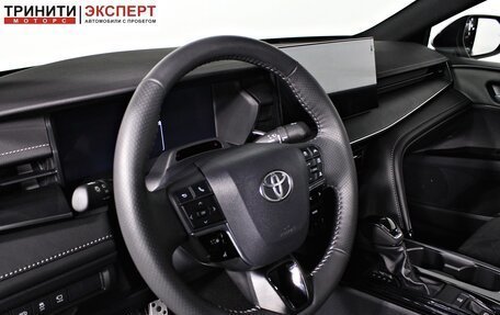 Toyota Camry, 2025 год, 4 940 000 рублей, 13 фотография