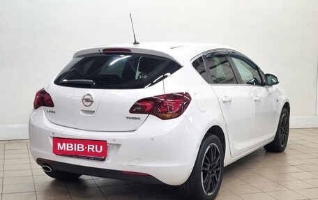 Opel Astra J, 2010 год, 620 000 рублей, 4 фотография