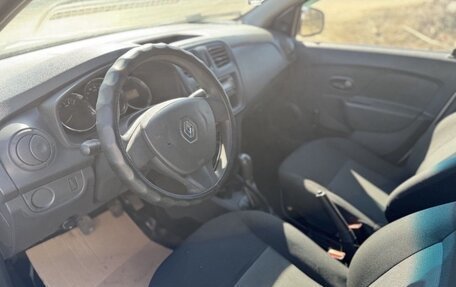 Renault Logan II, 2015 год, 350 000 рублей, 5 фотография