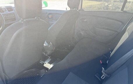 Renault Logan II, 2015 год, 350 000 рублей, 4 фотография