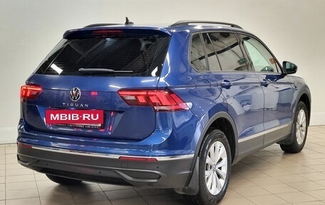 Volkswagen Tiguan II, 2021 год, 2 350 000 рублей, 4 фотография