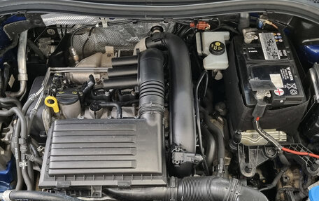 Volkswagen Tiguan II, 2021 год, 2 350 000 рублей, 16 фотография