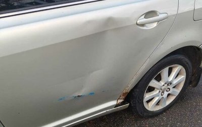 Toyota Avensis III рестайлинг, 2005 год, 510 000 рублей, 1 фотография