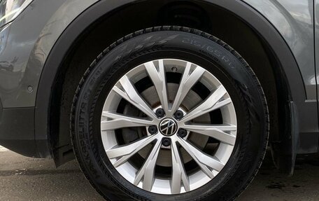 Volkswagen Tiguan II, 2021 год, 2 319 000 рублей, 9 фотография