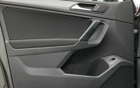 Volkswagen Tiguan II, 2021 год, 2 319 000 рублей, 12 фотография