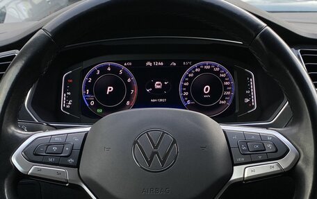 Volkswagen Tiguan II, 2021 год, 2 319 000 рублей, 19 фотография