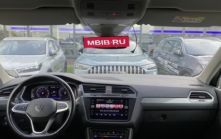 Volkswagen Tiguan II, 2021 год, 2 319 000 рублей, 17 фотография