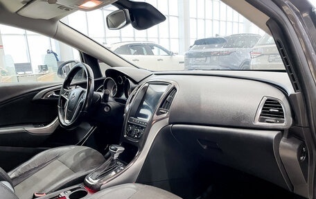 Opel Astra J, 2010 год, 550 000 рублей, 11 фотография