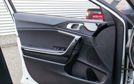 KIA cee'd III, 2018 год, 1 595 000 рублей, 12 фотография