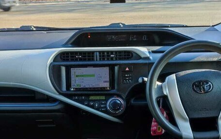 Toyota Aqua I, 2014 год, 865 555 рублей, 13 фотография