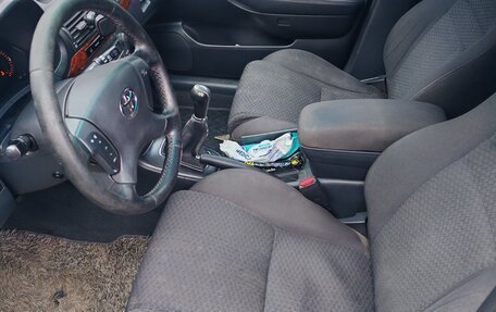 Toyota Avensis III рестайлинг, 2005 год, 510 000 рублей, 16 фотография