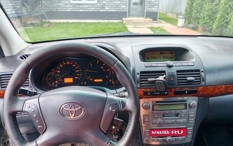 Toyota Avensis III рестайлинг, 2005 год, 510 000 рублей, 20 фотография