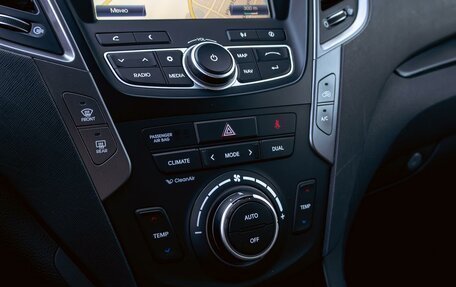 Hyundai Santa Fe III рестайлинг, 2013 год, 1 695 000 рублей, 16 фотография