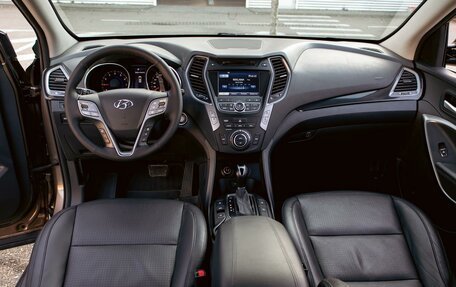 Hyundai Santa Fe III рестайлинг, 2013 год, 1 695 000 рублей, 17 фотография