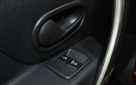 Renault Logan II, 2019 год, 1 150 000 рублей, 20 фотография