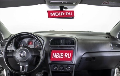 Volkswagen Polo VI (EU Market), 2011 год, 795 000 рублей, 13 фотография