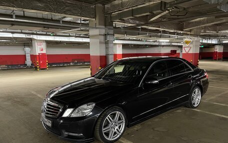 Mercedes-Benz E-Класс, 2012 год, 1 550 000 рублей, 2 фотография