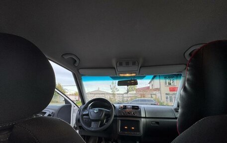 Skoda Fabia II, 2011 год, 400 000 рублей, 5 фотография