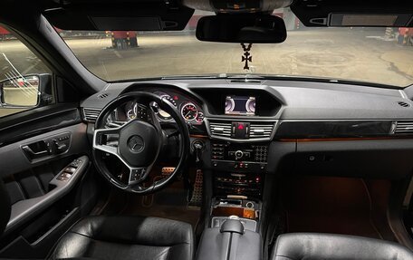 Mercedes-Benz E-Класс, 2012 год, 1 550 000 рублей, 11 фотография