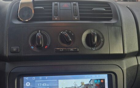 Skoda Fabia II, 2011 год, 400 000 рублей, 6 фотография