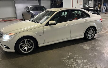 Mercedes-Benz C-Класс, 2010 год, 1 350 000 рублей, 2 фотография