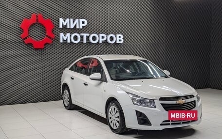 Chevrolet Cruze II, 2013 год, 599 000 рублей, 3 фотография