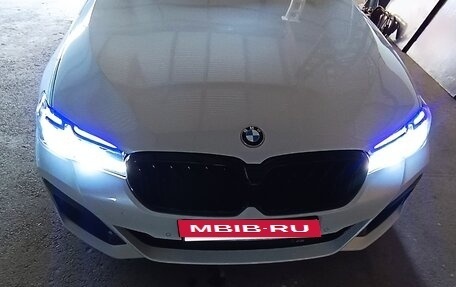 BMW 5 серия, 2019 год, 2 650 000 рублей, 10 фотография