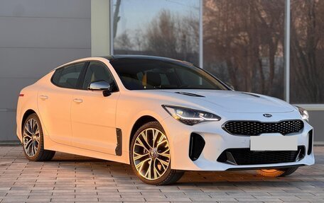 KIA Stinger I, 2020 год, 3 350 000 рублей, 2 фотография