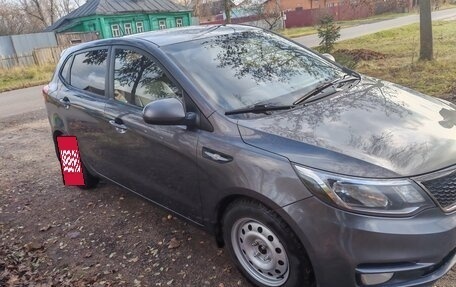 KIA Rio III рестайлинг, 2016 год, 1 020 000 рублей, 2 фотография