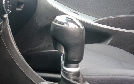 Hyundai Solaris II рестайлинг, 2013 год, 775 000 рублей, 14 фотография