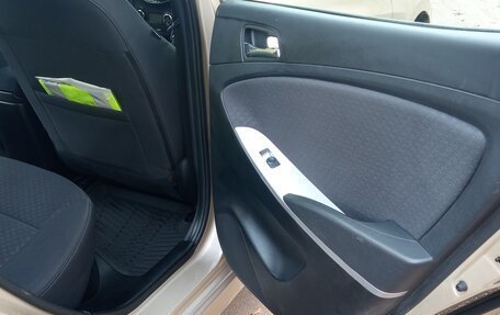 Hyundai Solaris II рестайлинг, 2013 год, 775 000 рублей, 18 фотография