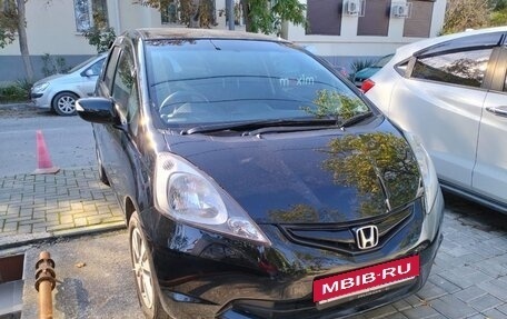 Honda Fit III, 2008 год, 700 000 рублей, 2 фотография