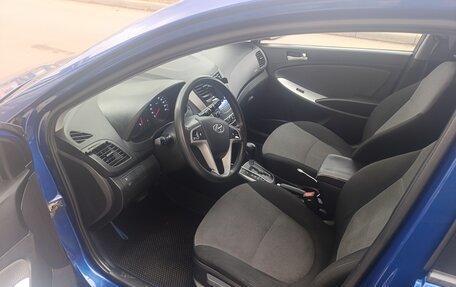 Hyundai Solaris II рестайлинг, 2013 год, 780 000 рублей, 8 фотография